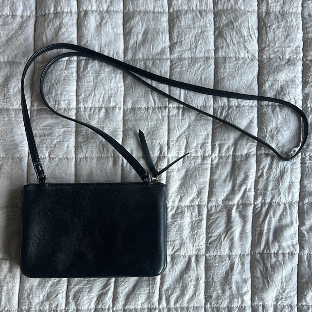 Elegant Black Leather Crossbody Bag